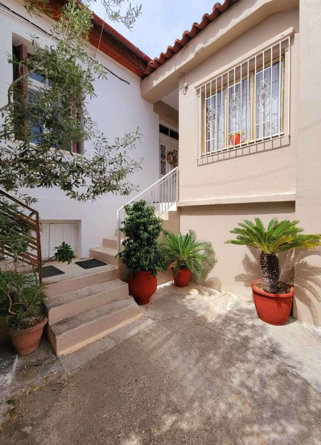 Mansion With Garden Villa Kiaton Exterior photo